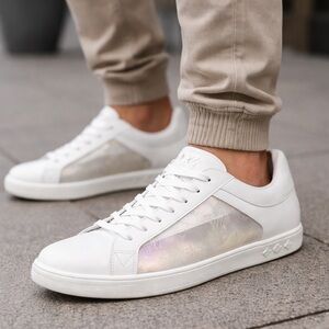 New and Authentic louis vuitton 1a8mak luxembourg sneakers in size 39.5